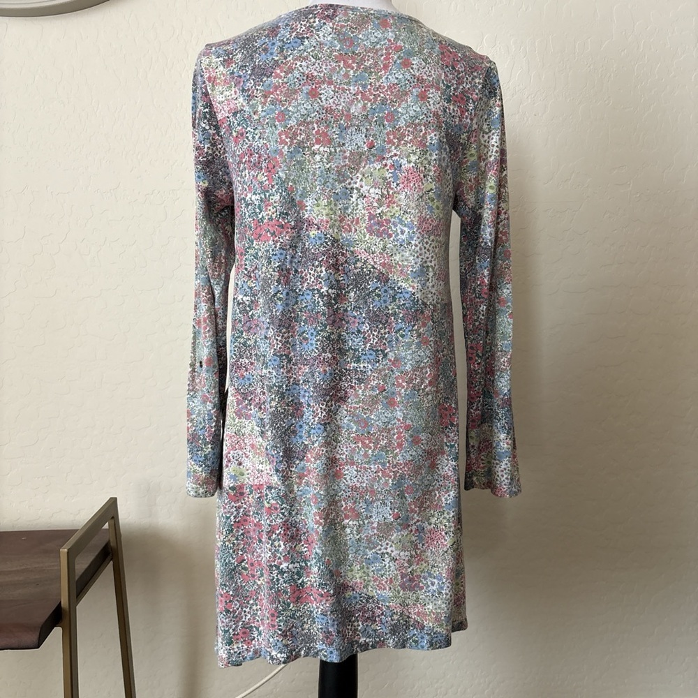 Bundle of Kut and Lucky Brand multicolor Tops with Floral Accents. L - Picture 6 of 13
